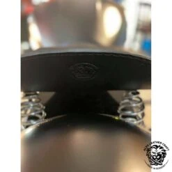 Bobber Solo Sitz Für Indian Scout Ab 2015 Standard Schwarz Rautenmuster -Alex Leather Craft Verkäufe bobber solo seat for indian scout since 2017 standard black v3 7 1000x1000 1
