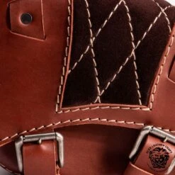 Satteltasche Für Triumph Bonneville Bobber Rautenmuster Glanz Und Samt Schwarz & Braun 7 Satteltasche Für Triumph Bonneville Bobber Rautenmuster Glanz Und Samt Schwarz & Braun -Alex Leather Craft Verkäufe saddlebag for triumph bonneville bobber diamond gloss and velvet brown 3 1000x1000 1