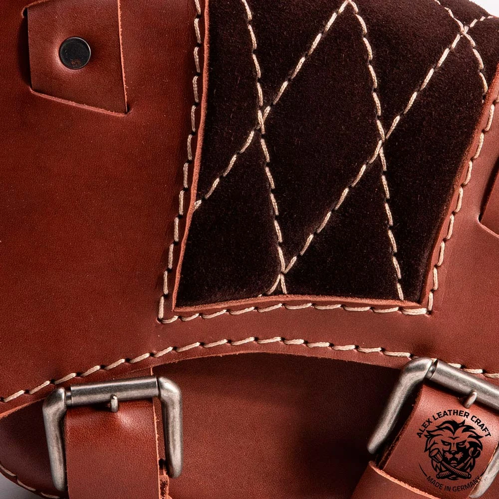 Satteltasche Für Triumph Bonneville Bobber Rautenmuster Glanz Und Samt Schwarz & Braun 5 Satteltasche Für Triumph Bonneville Bobber Rautenmuster Glanz Und Samt Schwarz & Braun – Bild 3