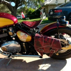 Sitz Und Satteltasche Für Triumph Bonneville Bobber Rot Und Schwarz Rautenmuster -Alex Leather Craft Verkäufe seat and saddlebag for triumph bonneville bobber red and black diamond 7 1000x1000 1