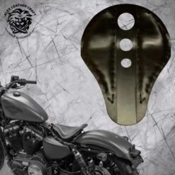Sitz + Montage Kit Harley Davidson Sportster 04-22 Trinity Schwarz Metall