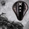 Solo Sitz + Montage Kit Harley Davidson Sportster 04-22 Amsterdam Vintage Schwarz Metall -Alex Leather Craft Verkäufe solo seat montage kit harley davidson sportster 04 20 amsterdam vintage black 1 1000x1000 1