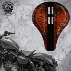 Solo Sitz + Montage Kit Harley Davidson Sportster 04-22 4Fourth Lang Kroko Crazy Boom Metall