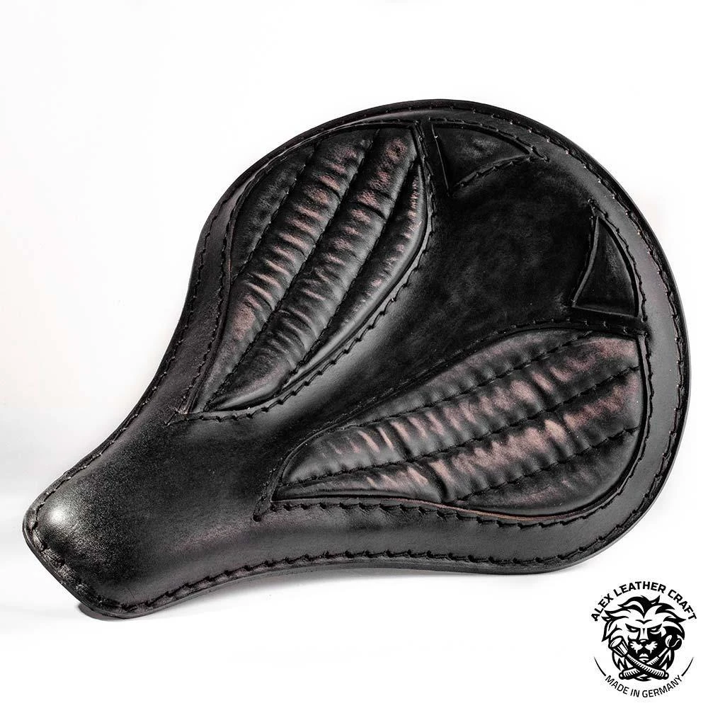 Solo Sitz + Montage Kit Harley Davidson Sportster 04-22 Lang LS Vintage Schwarz V2 5 Solo Sitz + Montage Kit Harley Davidson Sportster 04-22 Lang LS Vintage Schwarz V2 – Bild 3