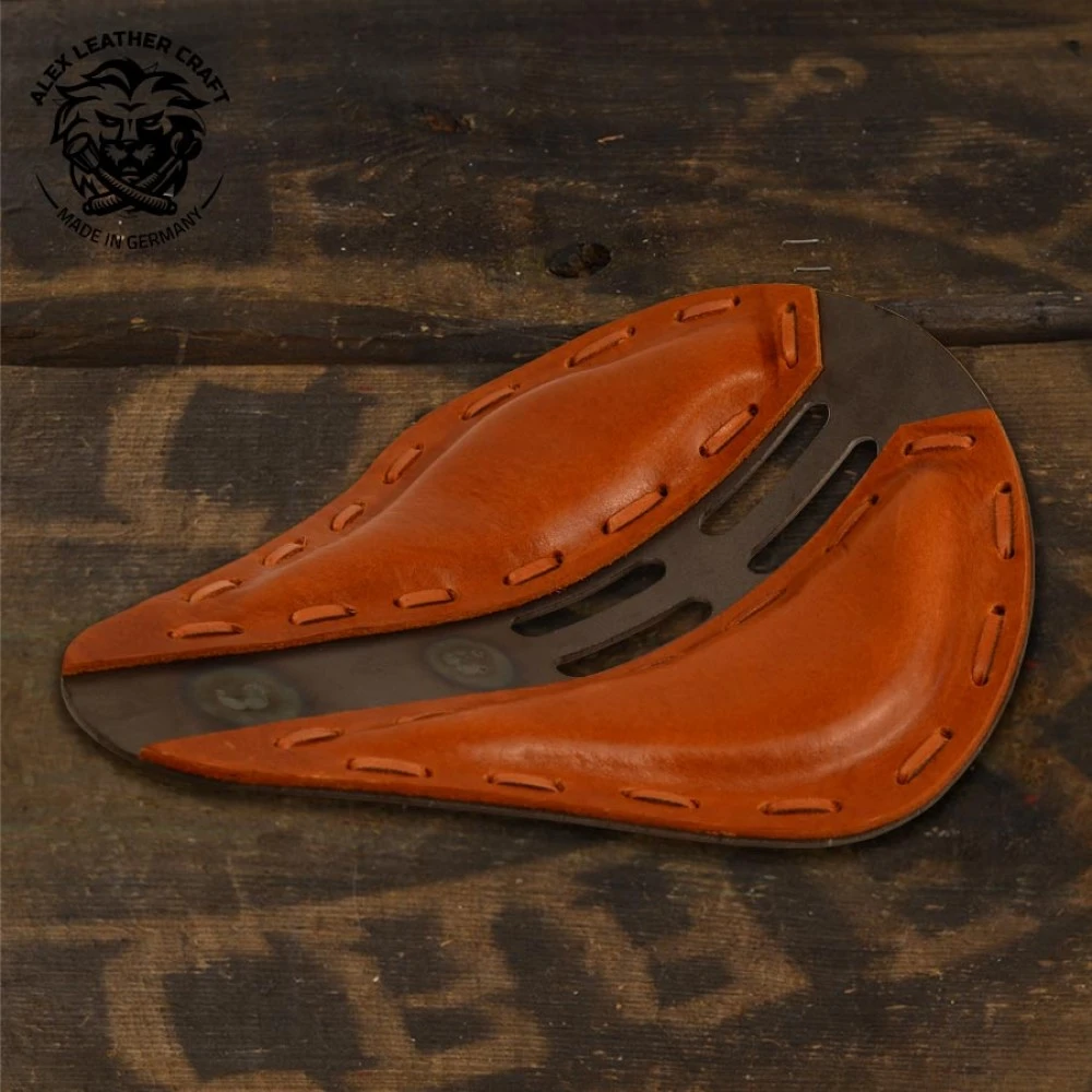 Triumph Bonneville Bobber Sitz Ab 2016 4Fourth Büffel Cognac Metall 6 Triumph Bonneville Bobber Sitz Ab 2016 4Fourth Büffel Cognac Metall – Bild 4