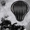 Triumph Bonneville Bobber Sitz Ab 2016 Standard Schwarz V2 -Alex Leather Craft Verkäufe triumph bonneville bobber seat from 2016 standard black hand sewn v2 8 1000x1000 1