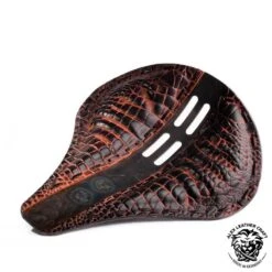 Triumph Bonneville Bobber Sitz Ab 2016 4Fourth Lang Kroko Tan Metall -Alex Leather Craft Verkäufe triumph bonneville bobber seat since 2016 long 4fourth alligator saddle tan 3 1000x1000 1